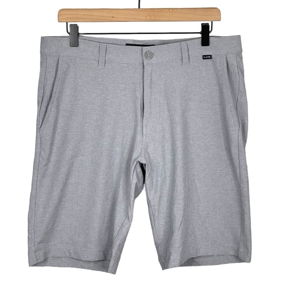 Travis Mathew Other - Travis Mathew Shorts Mens 34 Hybrid Performance Golf Stretch Gray Stripe